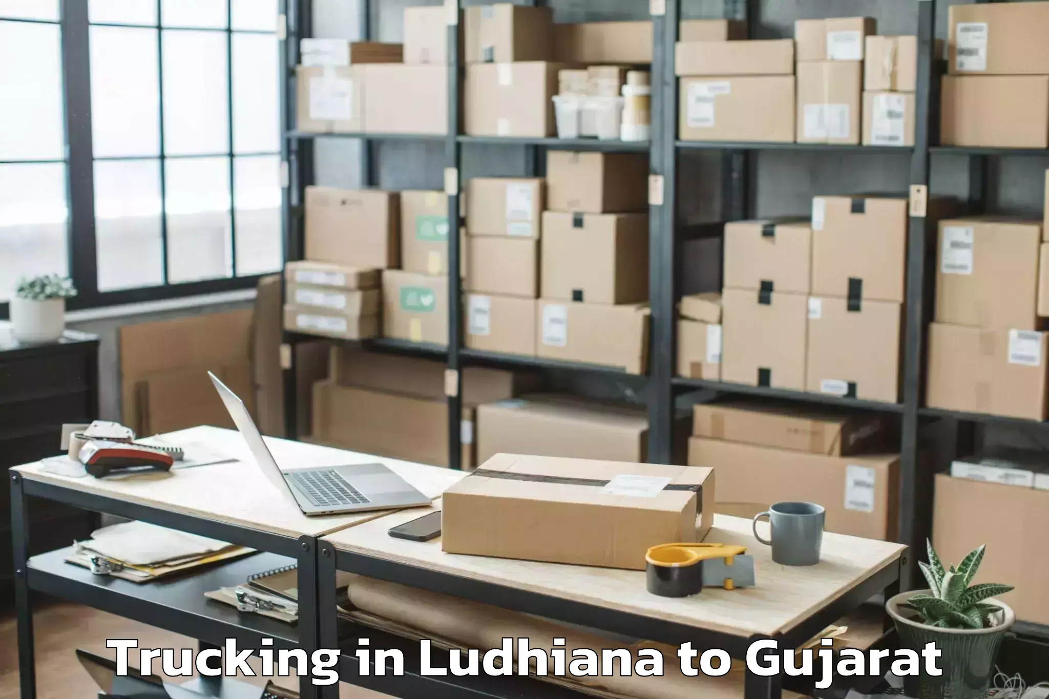 Book Ludhiana to Jamkandorna Trucking Online